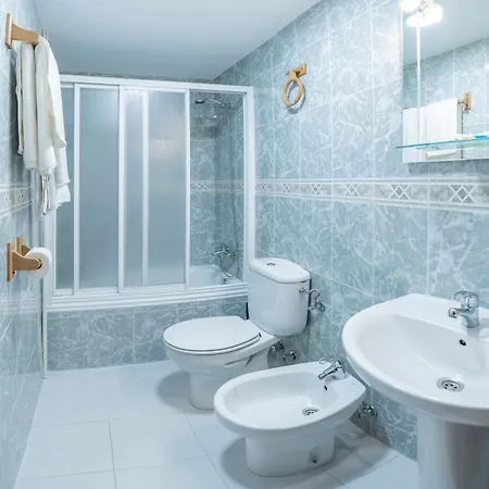 Julio Cesar 3* La Virgen del Camino